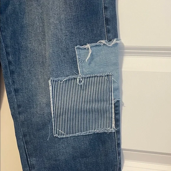 Vigoss Women's Blue Patchwork Straight Leg Jeans - Picture 2 of 7